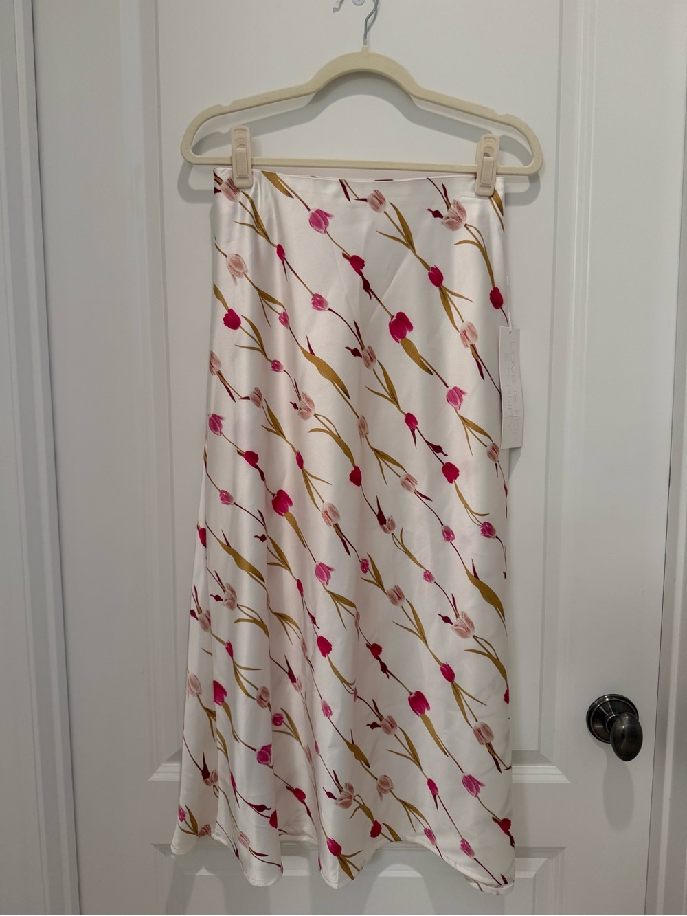 Lily White Midi Skirt with Pink Tulip Print NWT